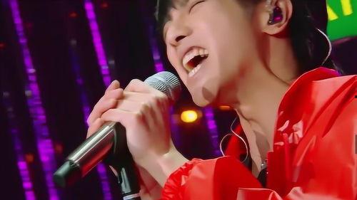 华晨宇演唱会台下明星,众明星台下齐聚，共襄盛举